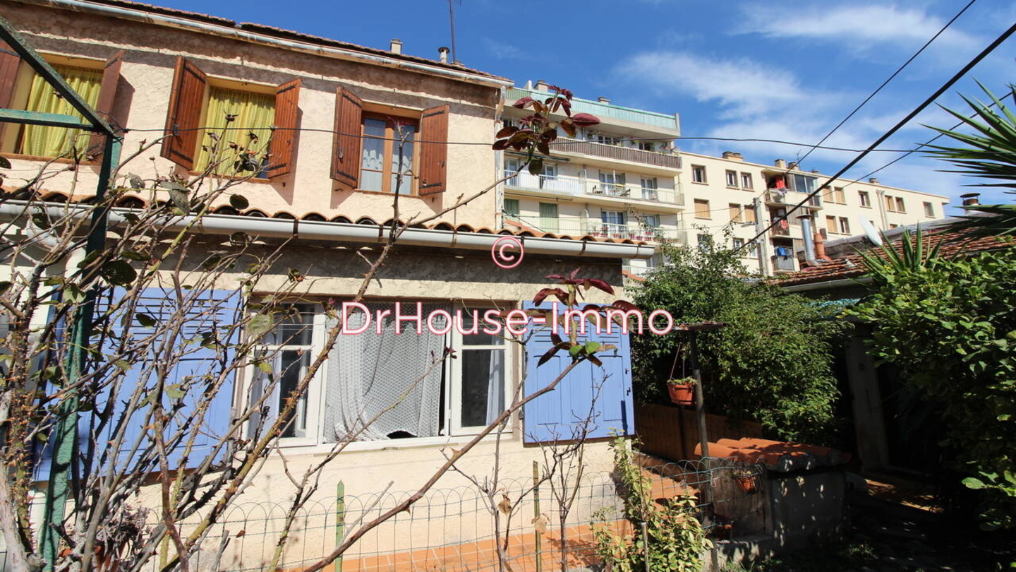 Appartement 3 pièces de 64 m² - Marseille (13003)