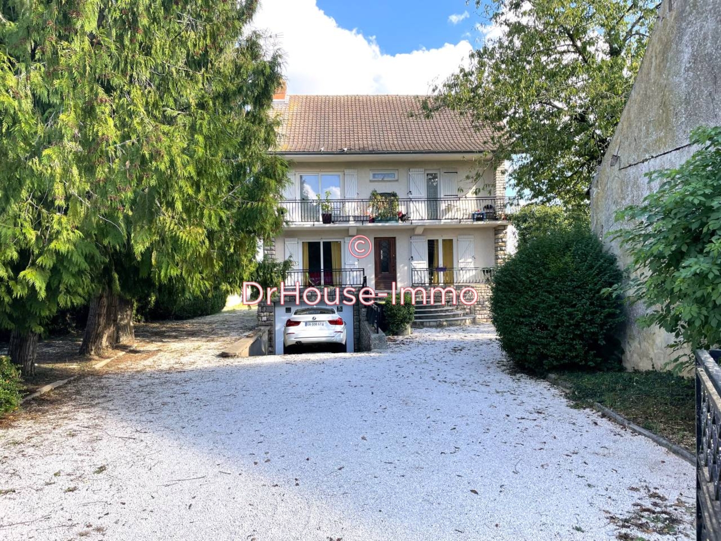 Maison 9 pièces de 190 m² - Longvic (21600)