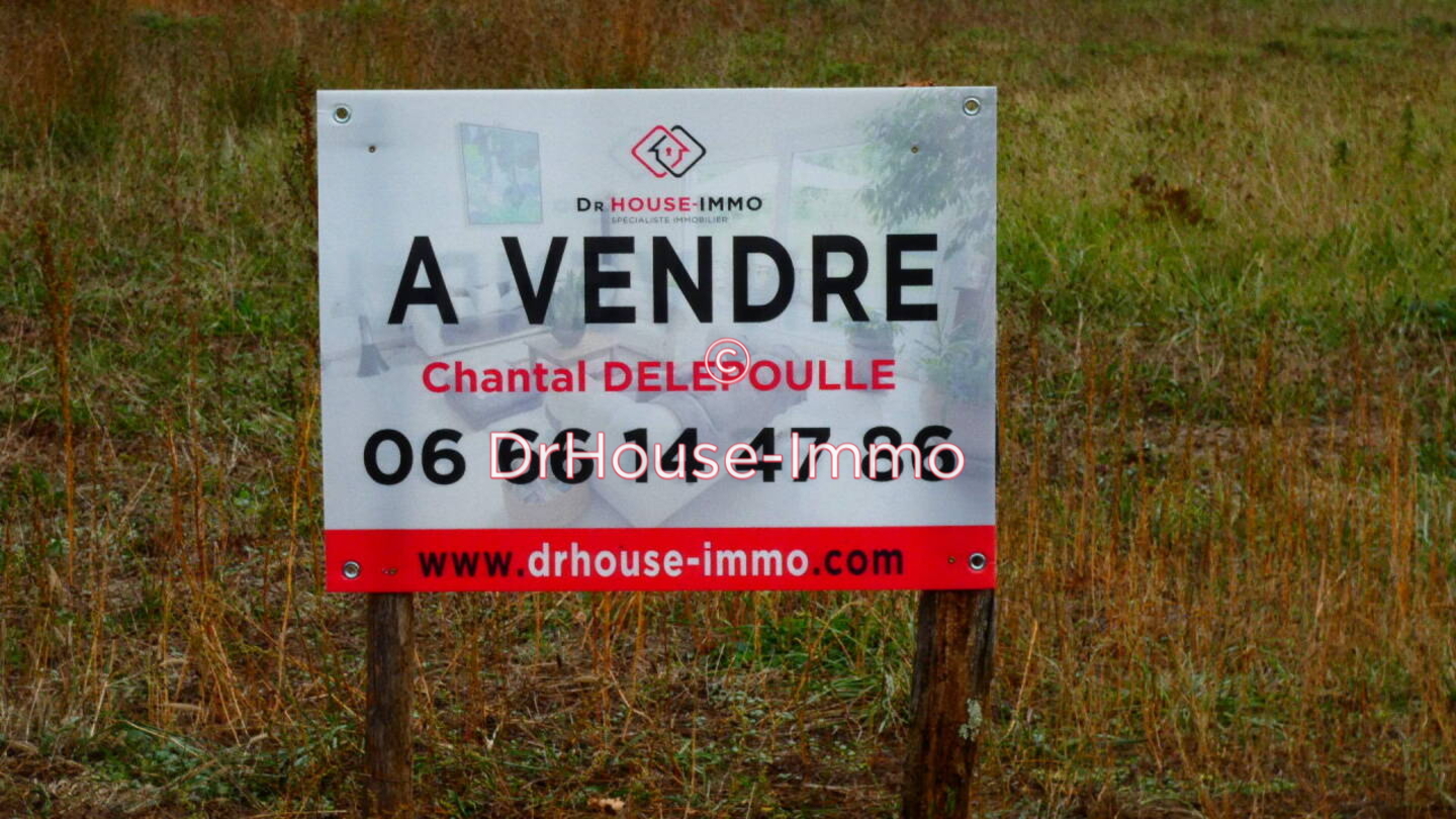 Terrain de 3 676 m² - Charenton-du-Cher (18210)