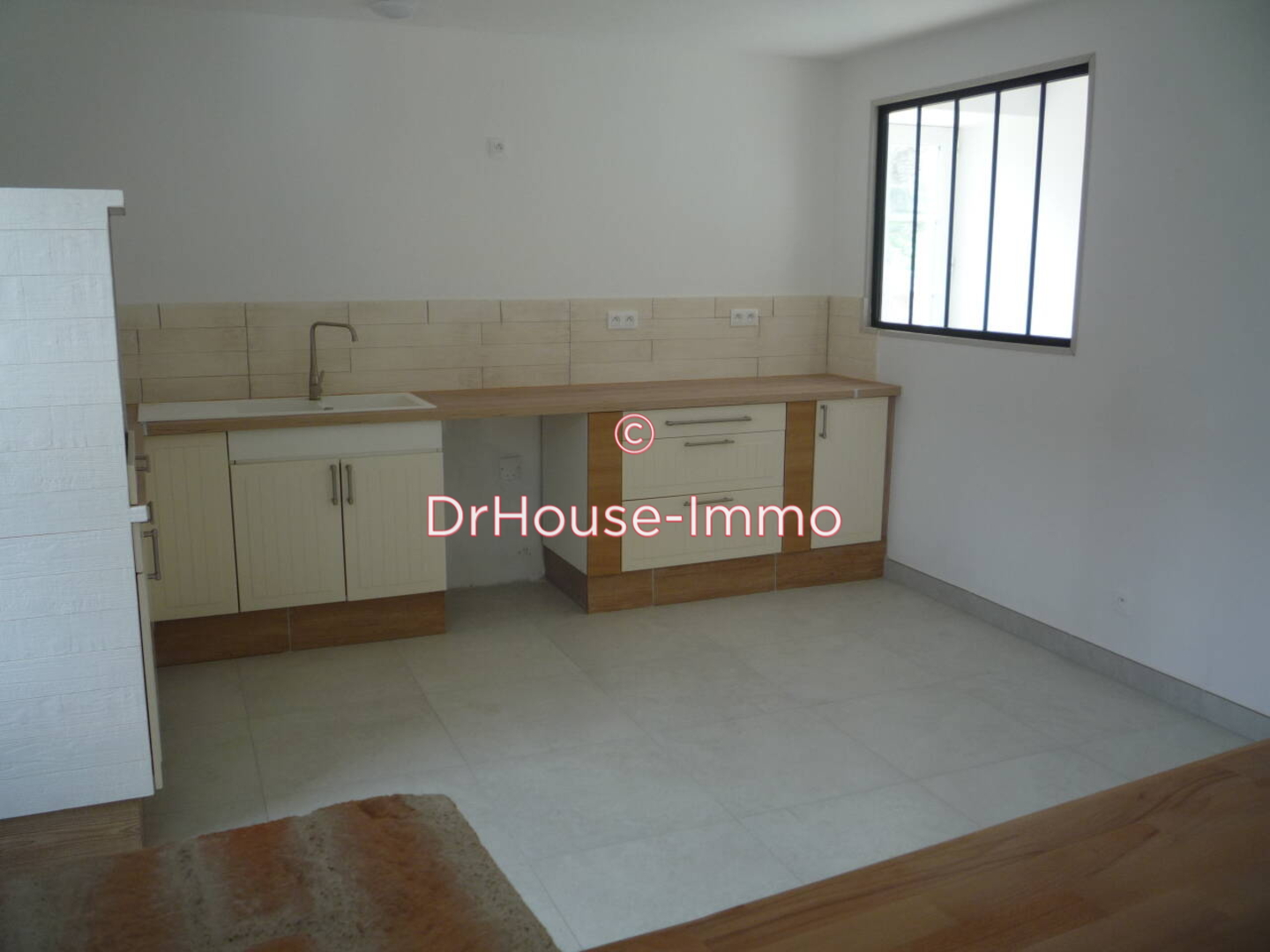 Maison 5 pièces de 152 m² - Savigné-sur-Lathan (37340)