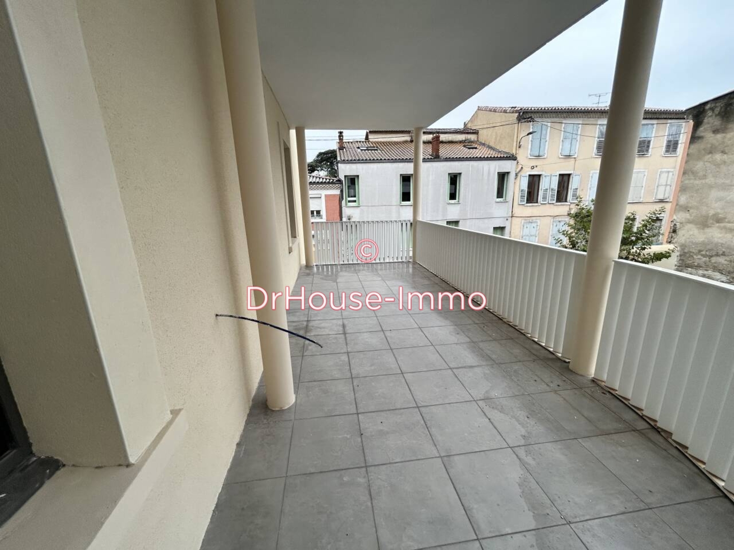 Appartement 3 pièces de 85 m² - Valence (26000)