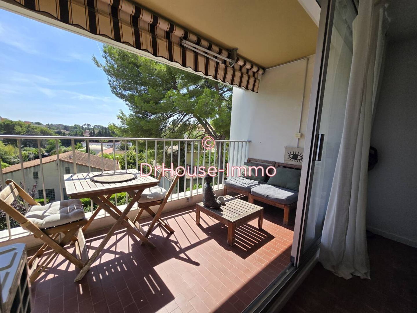 Appartement 3 pièces de 65 m² - Marseille (13012)