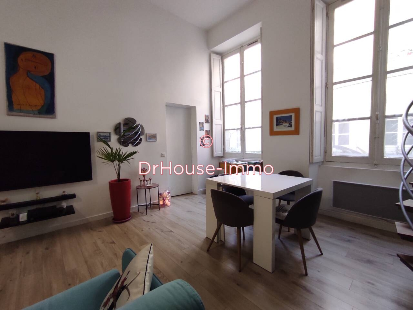 Appartement 3 pièces de 92 m² - Bordeaux (33000)