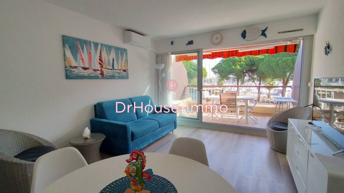 Appartement 1 pièce de 30 m² - Le Grau-du-Roi (30240)