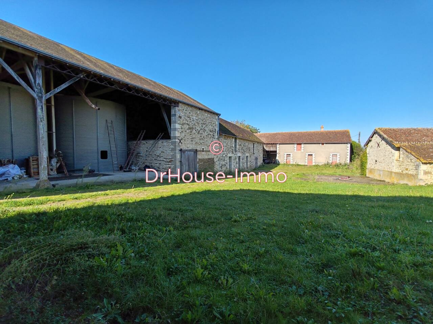 Maison 6 pièces de 120 m² - Antogny-le-Tillac (37800)