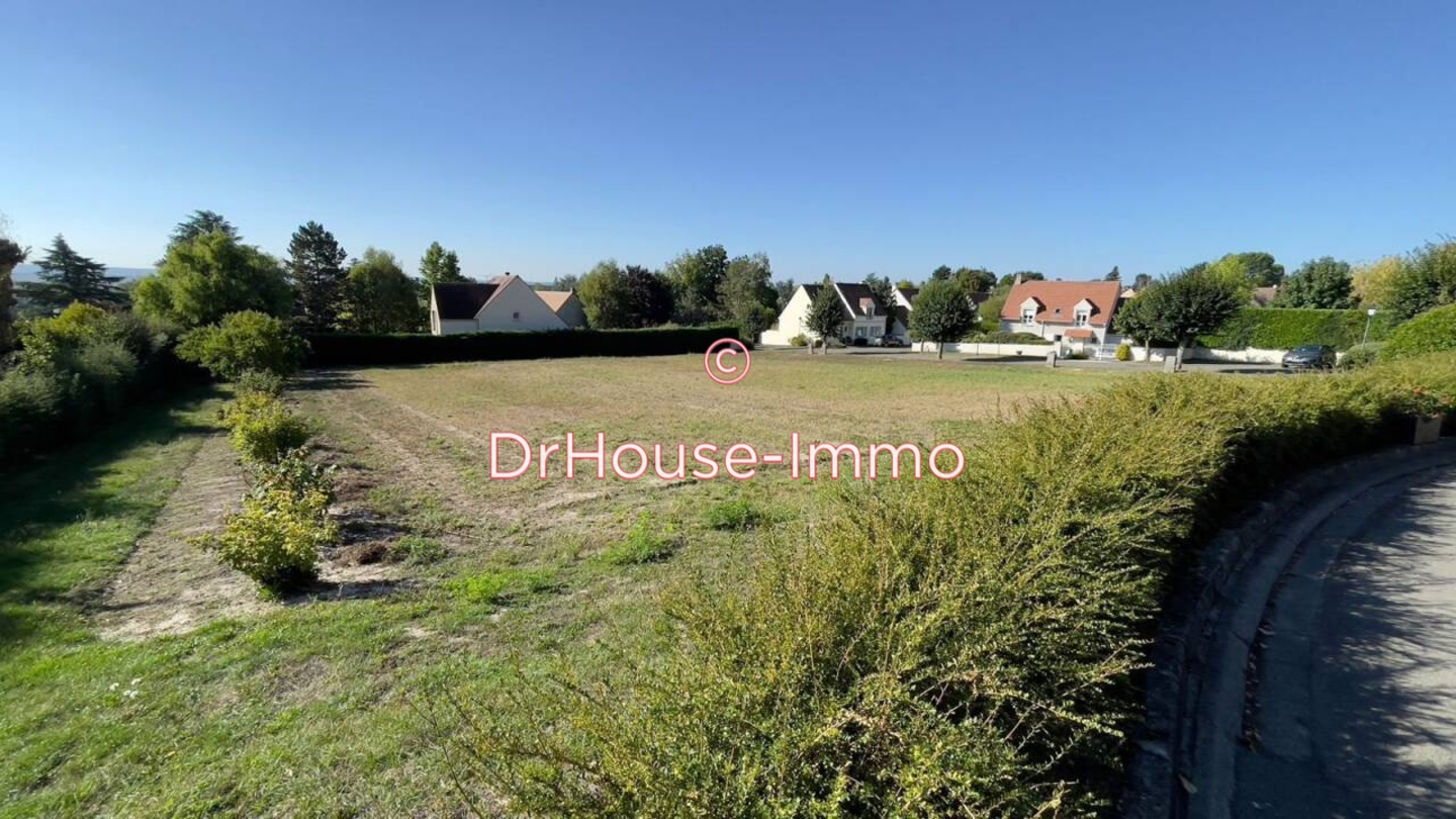 Terrain de 758 m² - Feucherolles (78810)