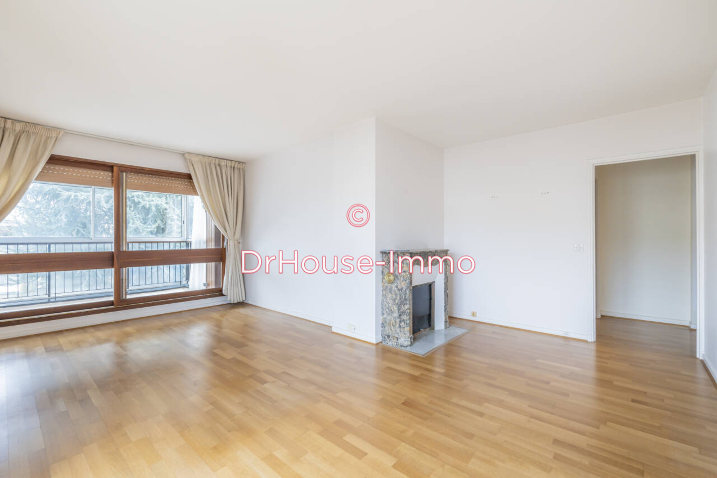 Appartement 2 pièces de 69 m² - Le Chesnay (78150)