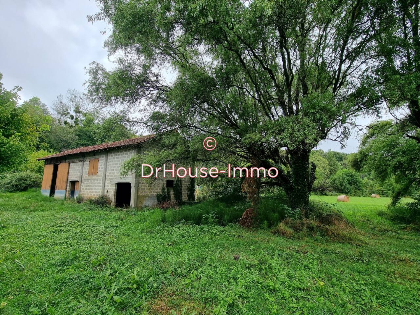 Maison 4 pièces de 130 m² - Lembras (24100)
