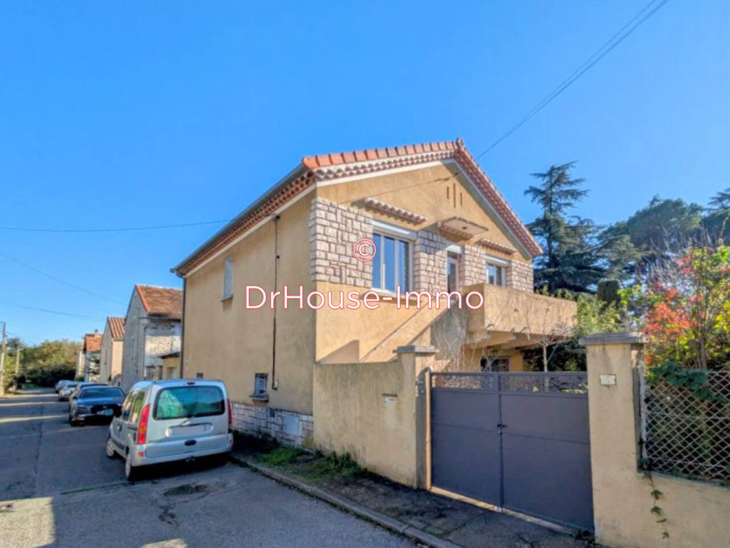 Maison 5 pièces de 131 m² - Alès (30100)