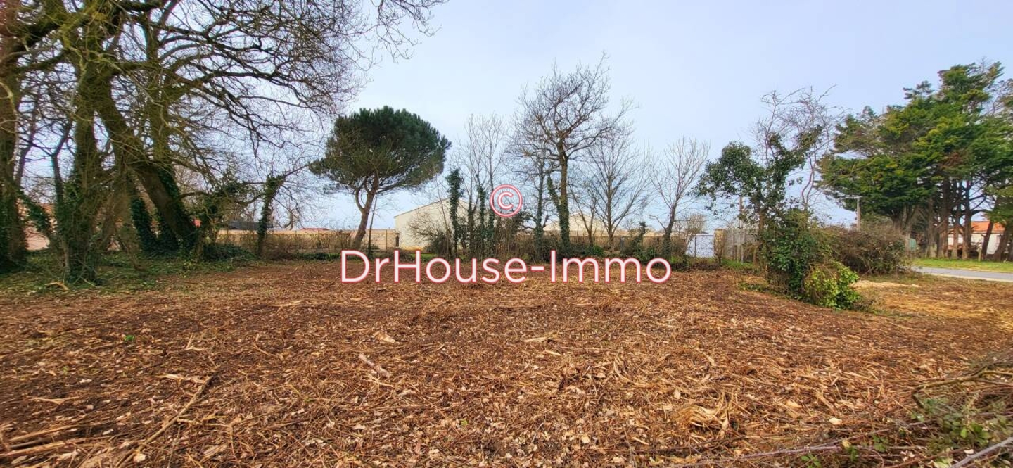 Terrain de 1 420 m² - Jard-sur-Mer (85520)