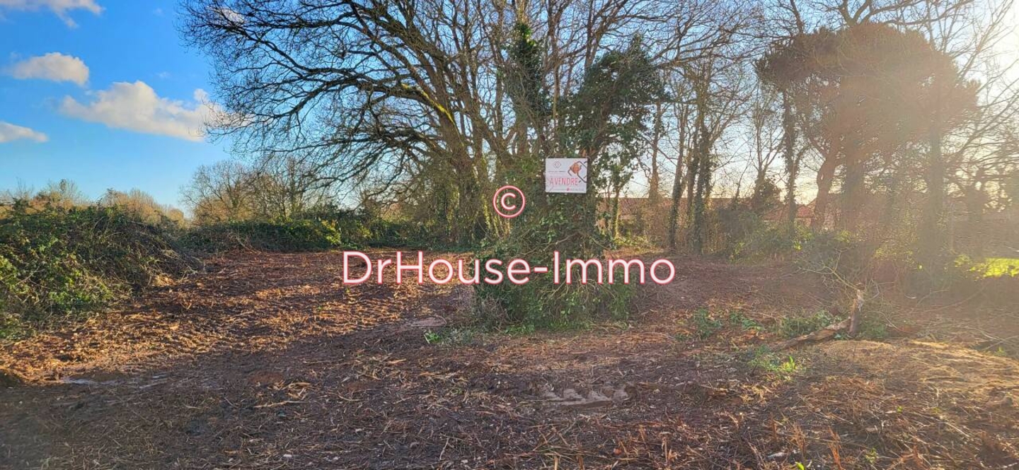 Terrain de 1 420 m² - Jard-sur-Mer (85520)