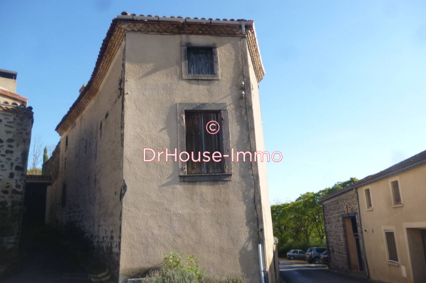 Maison 3 pièces de 86 m² - Tourzel-Ronzières (63320)