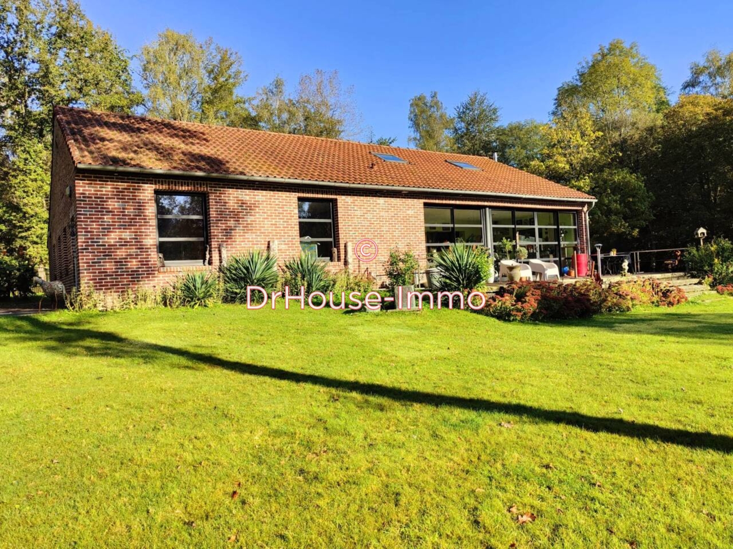 Maison 7 pièces de 222 m² - Flines-lès-Mortagne (59158)