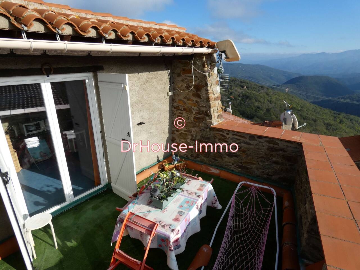 Maison 6 pièces de 136 m² - Saint-Marsal (66110)