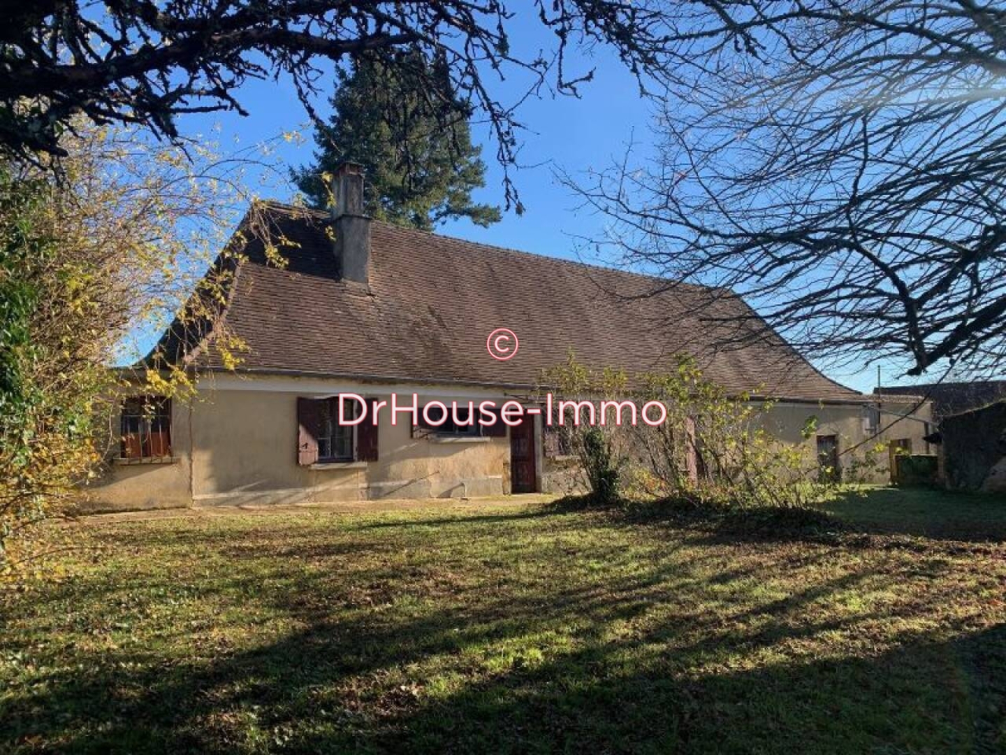 Maison 3 pièces de 79 m² - Sainte-Alvère (24510)