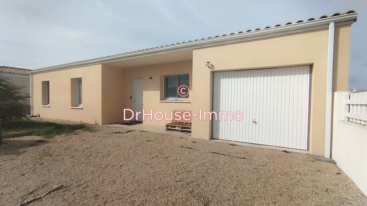 Maison 4 pièces de 91 m² - Neuville-de-Poitou (86170)