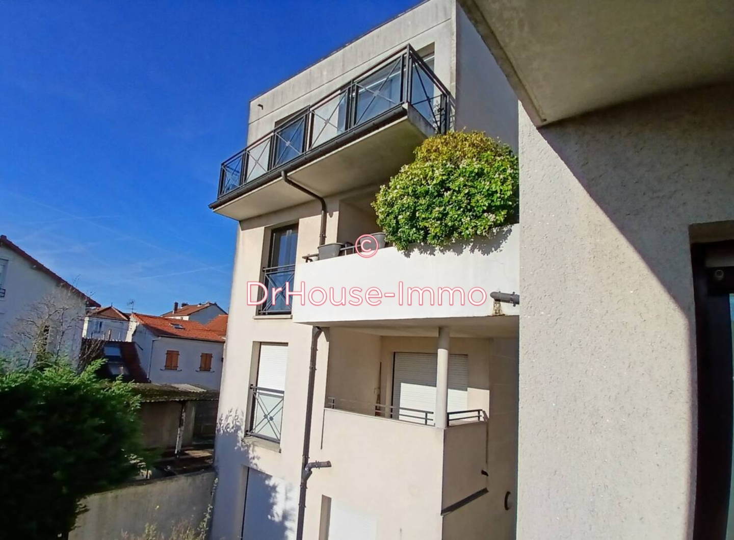 Appartement 2 pièces de 44 m² - Le Raincy (93340)