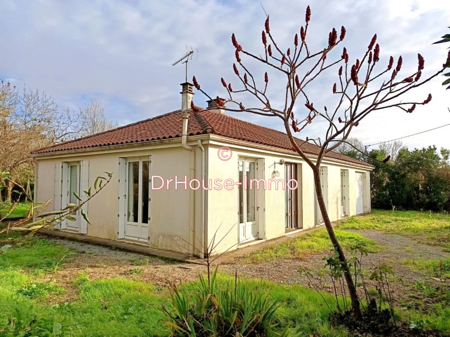 Maison 4 pièces de 94 m² - Saint-Symphorien (79270)