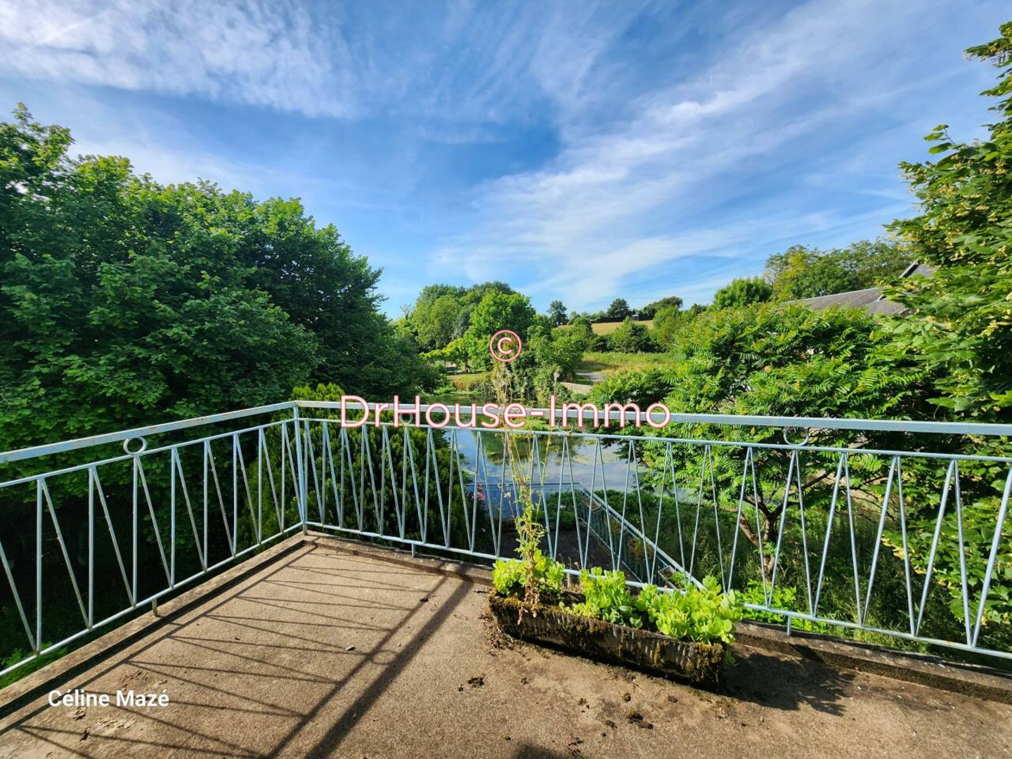 Maison 5 pièces de 131 m² - Pamproux (79800)