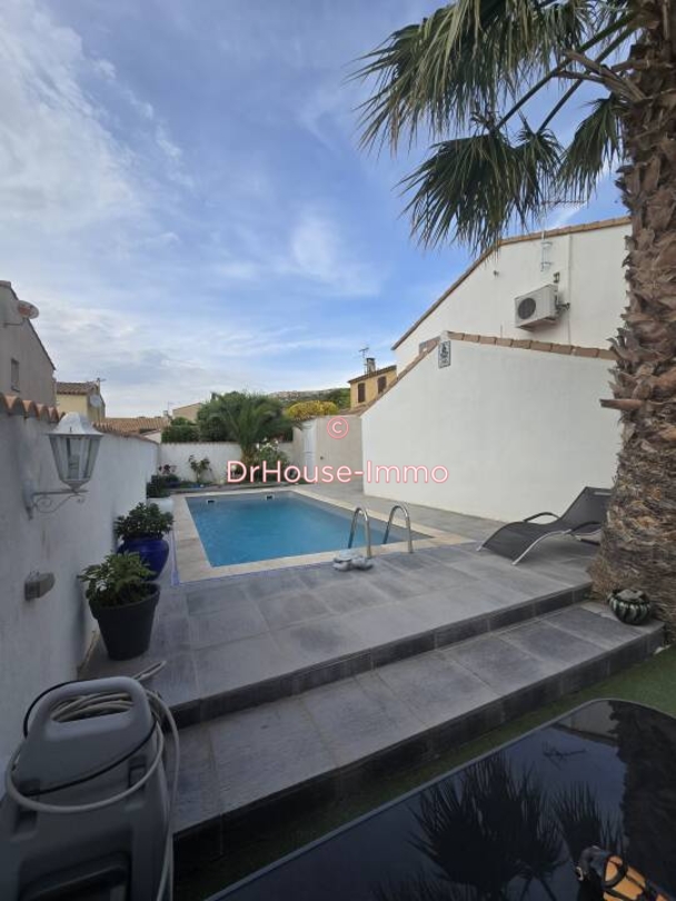 Maison 6 pièces de 180 m² - Rognac (13340)