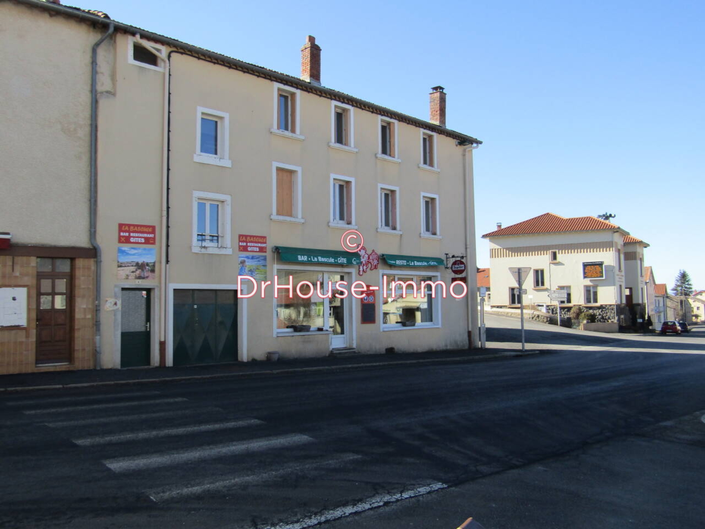 Commerce 18 pièces de 600 m² - Landos (43340)