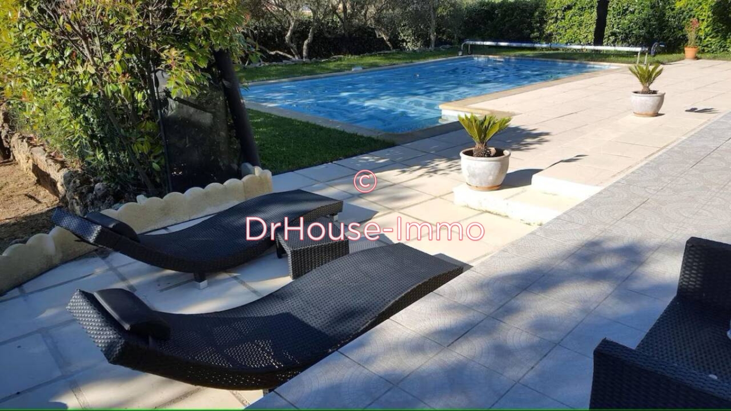 Maison 5 pièces de 160 m² - Cabasse (83340)