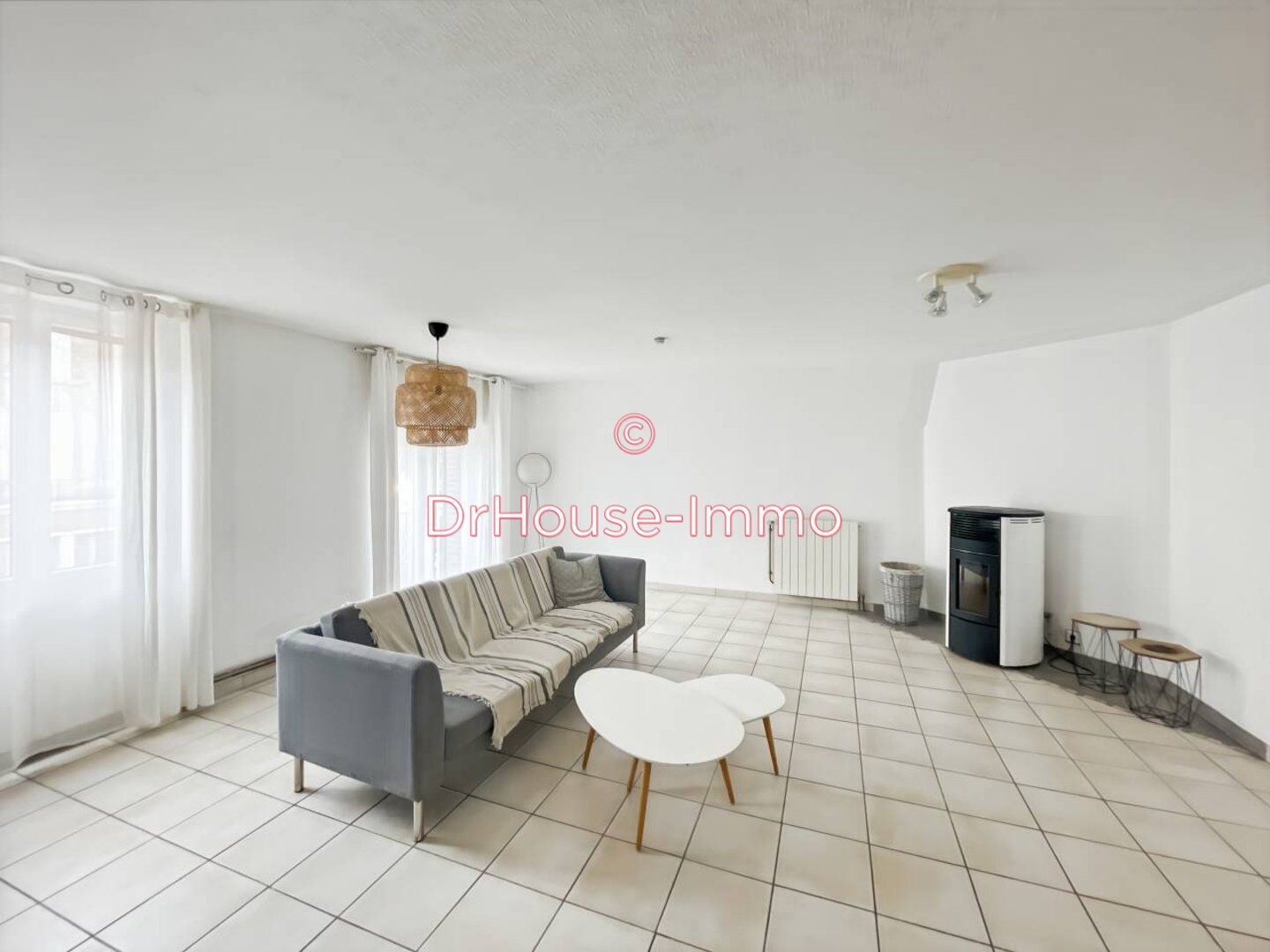 Maison 9 pièces de 285 m² - Bretenoux (46130)