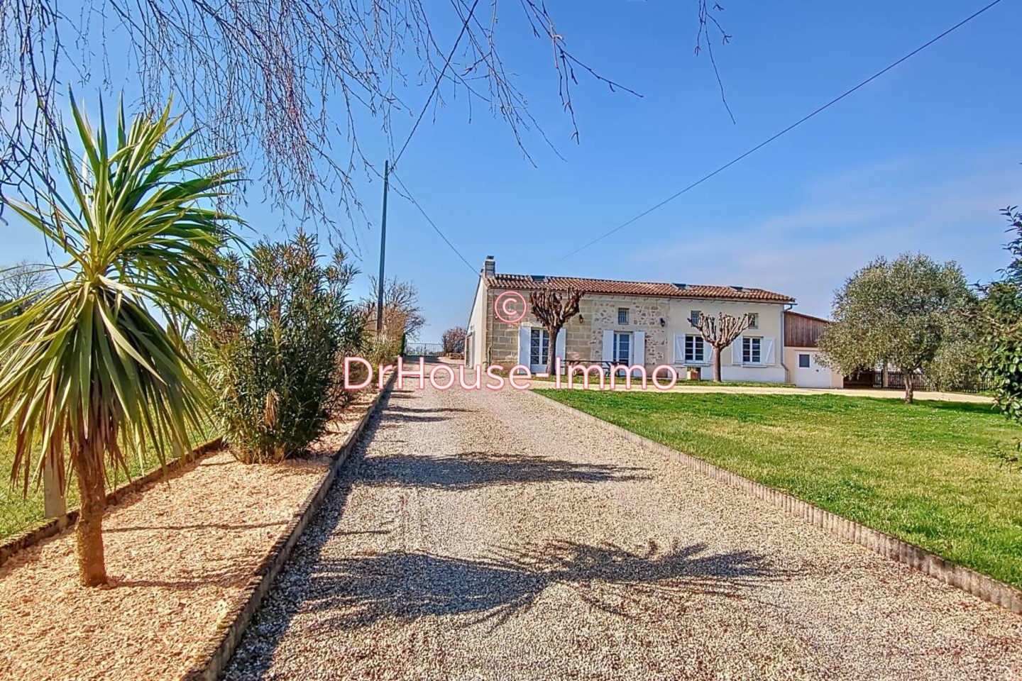 Maison 8 pièces de 188 m² - Génissac (33420)