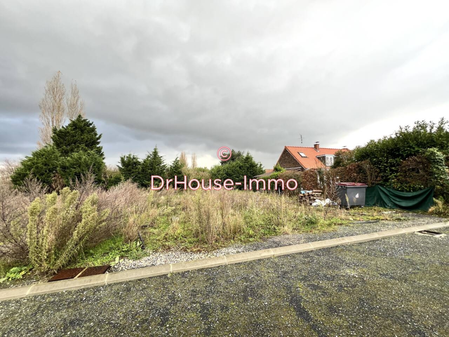 Terrain de 341 m² - Neuville-en-Ferrain (59960)