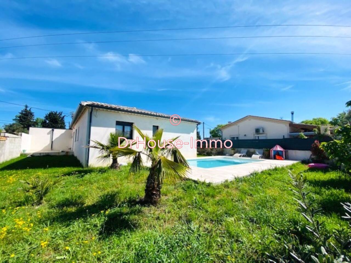 Maison 6 pièces de 140 m² - Uzès (30700)
