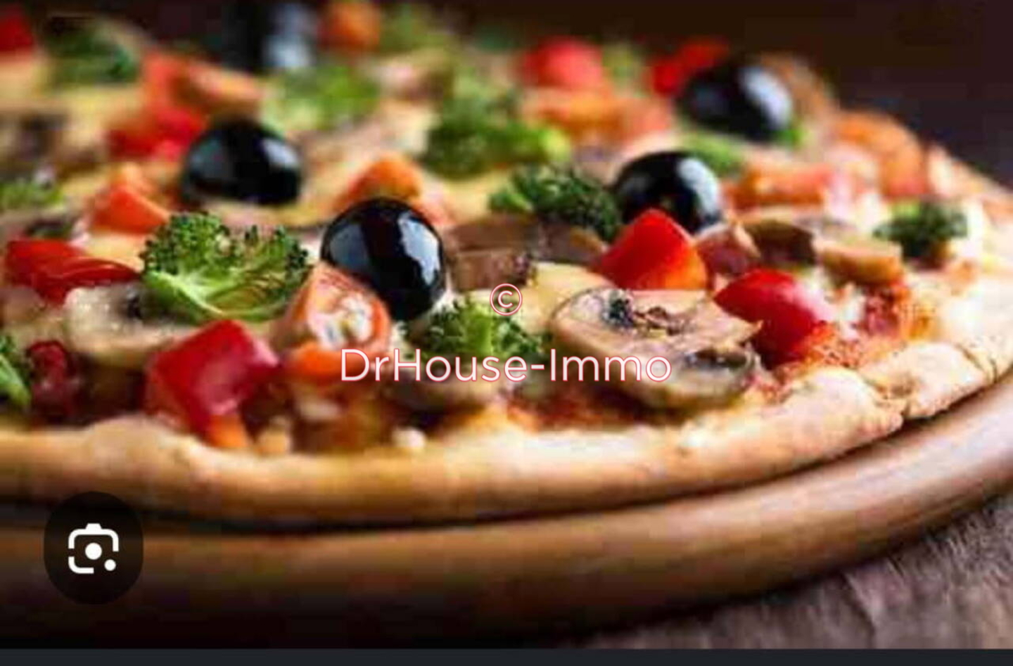 Commerce 1 pièce de 70 m² - Tarare (69170)