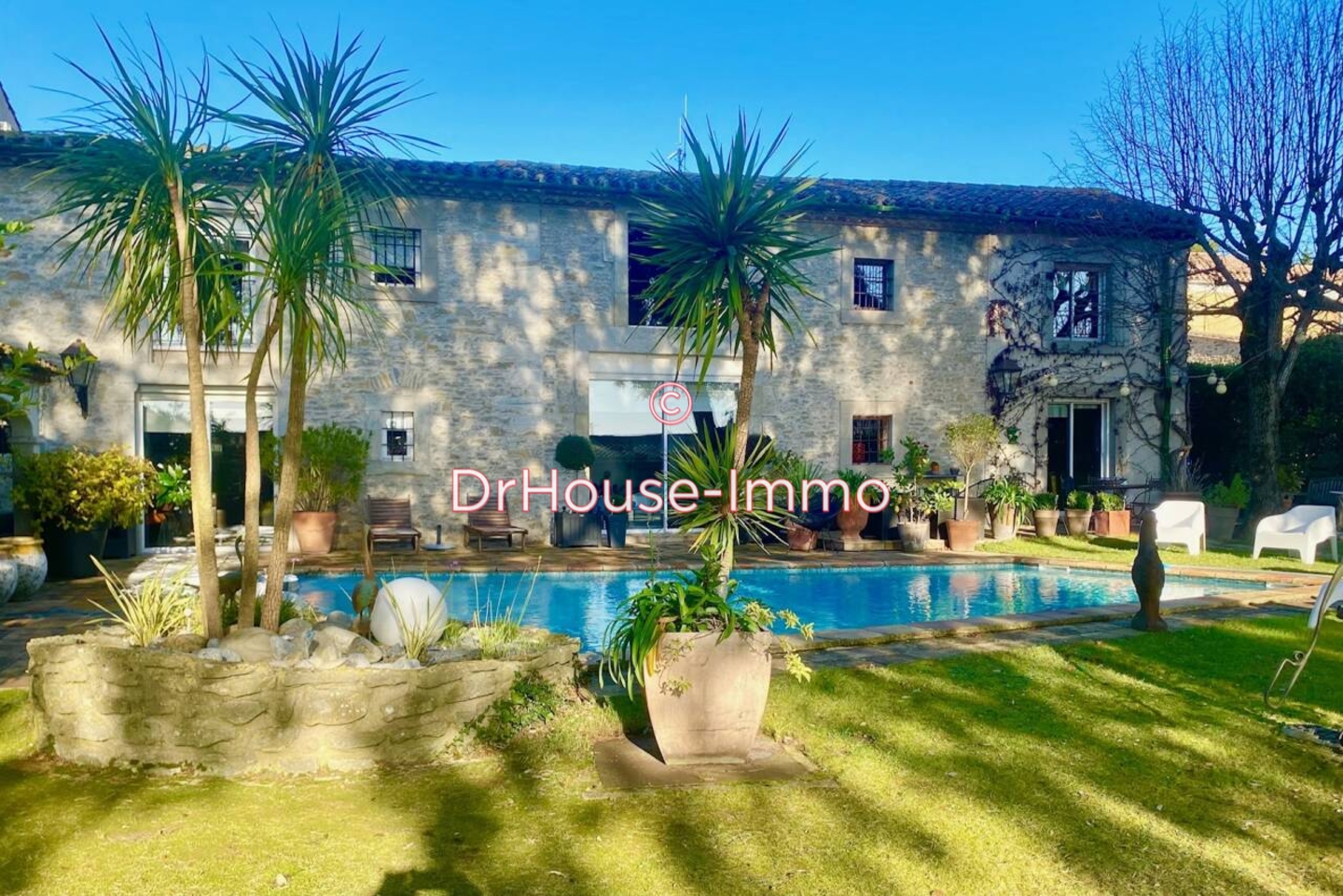 Maison 8 pièces de 286 m² - Carcassonne (11000)