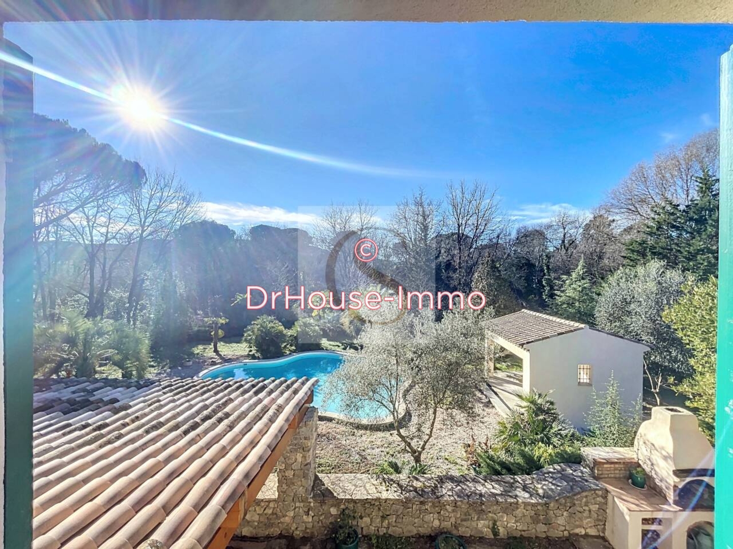 Maison 5 pièces de 189 m² - Bagnols-en-Forêt (83600)