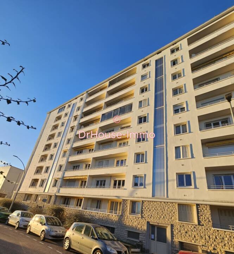 Appartement 3 pièces de 65 m² - Troyes (10000)