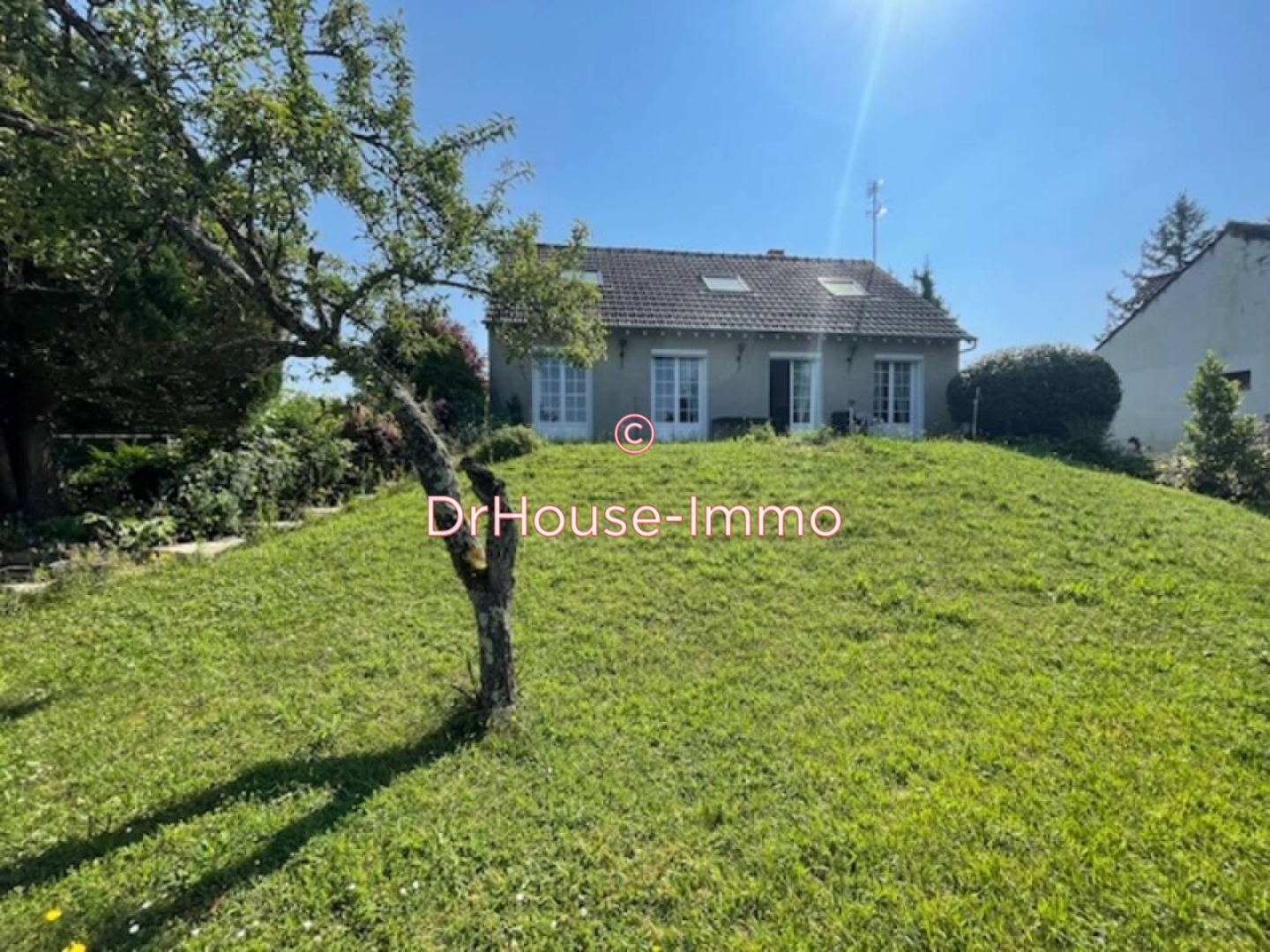 Maison 5 pièces de 105 m² - Treuzy-Levelay (77710)