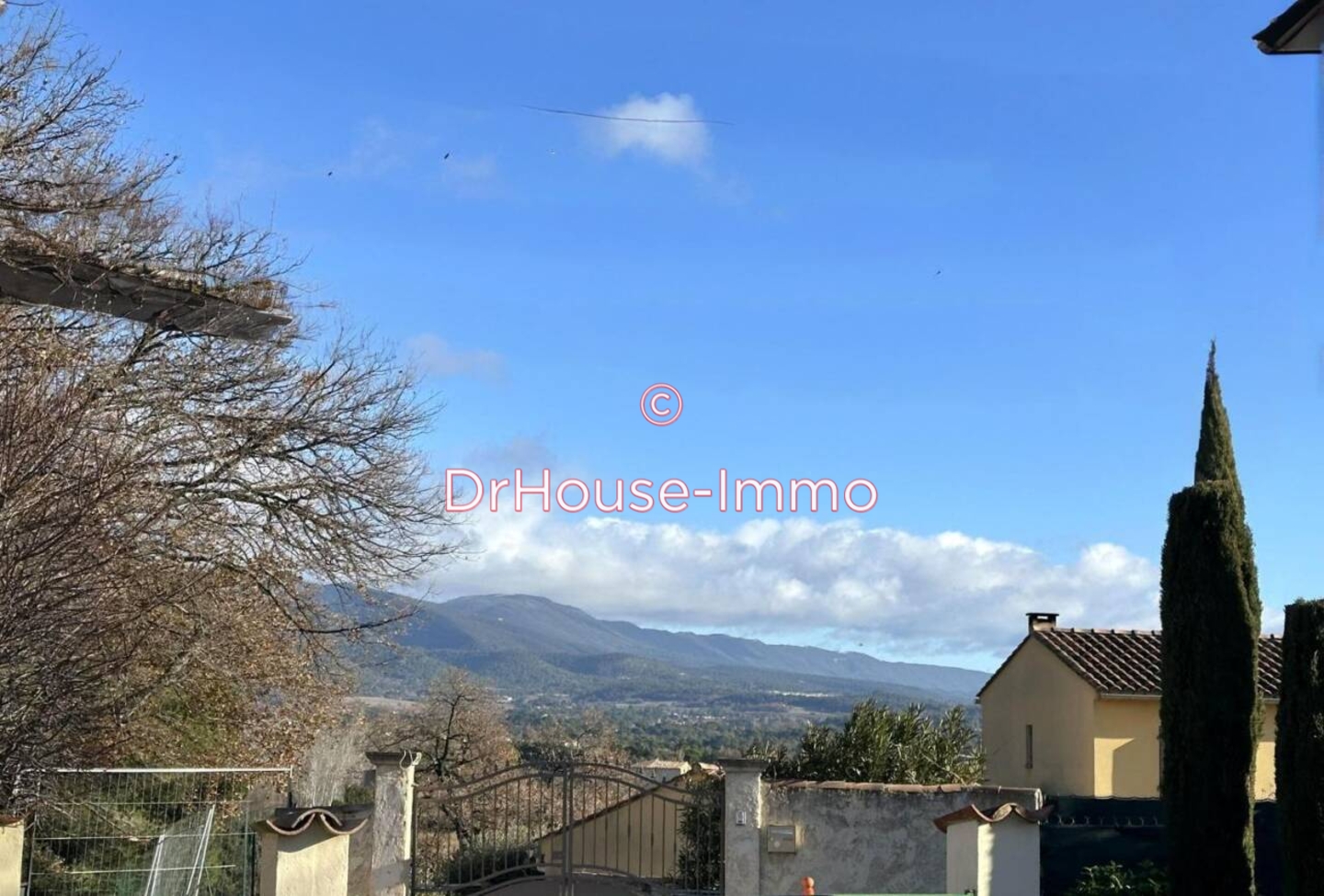 Maison 5 pièces de 65 m² - Lauris (84360)