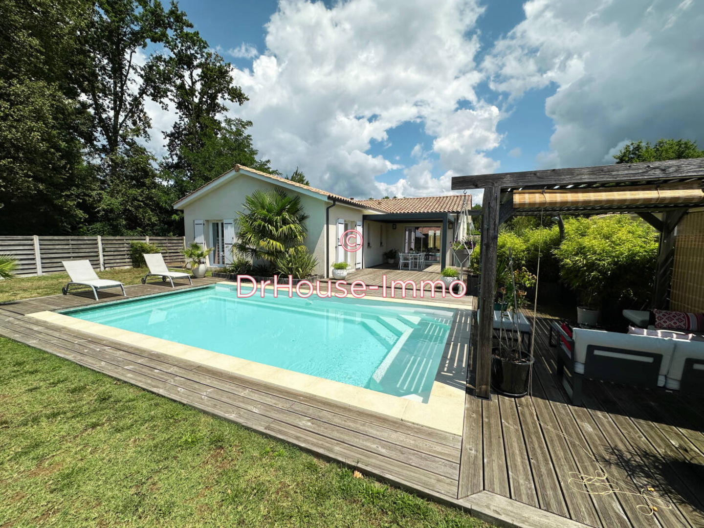 Maison 5 pièces de 110 m² - Carcans (33121)