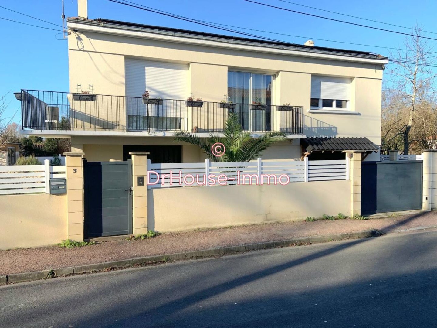 Maison 5 pièces de 110 m² - Rochefort (17300)