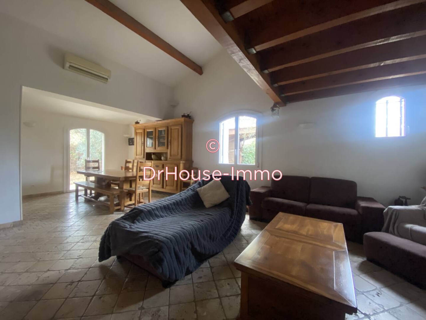 Maison 4 pièces de 103 m² - Saintes-Maries-de-la-Mer (13460)