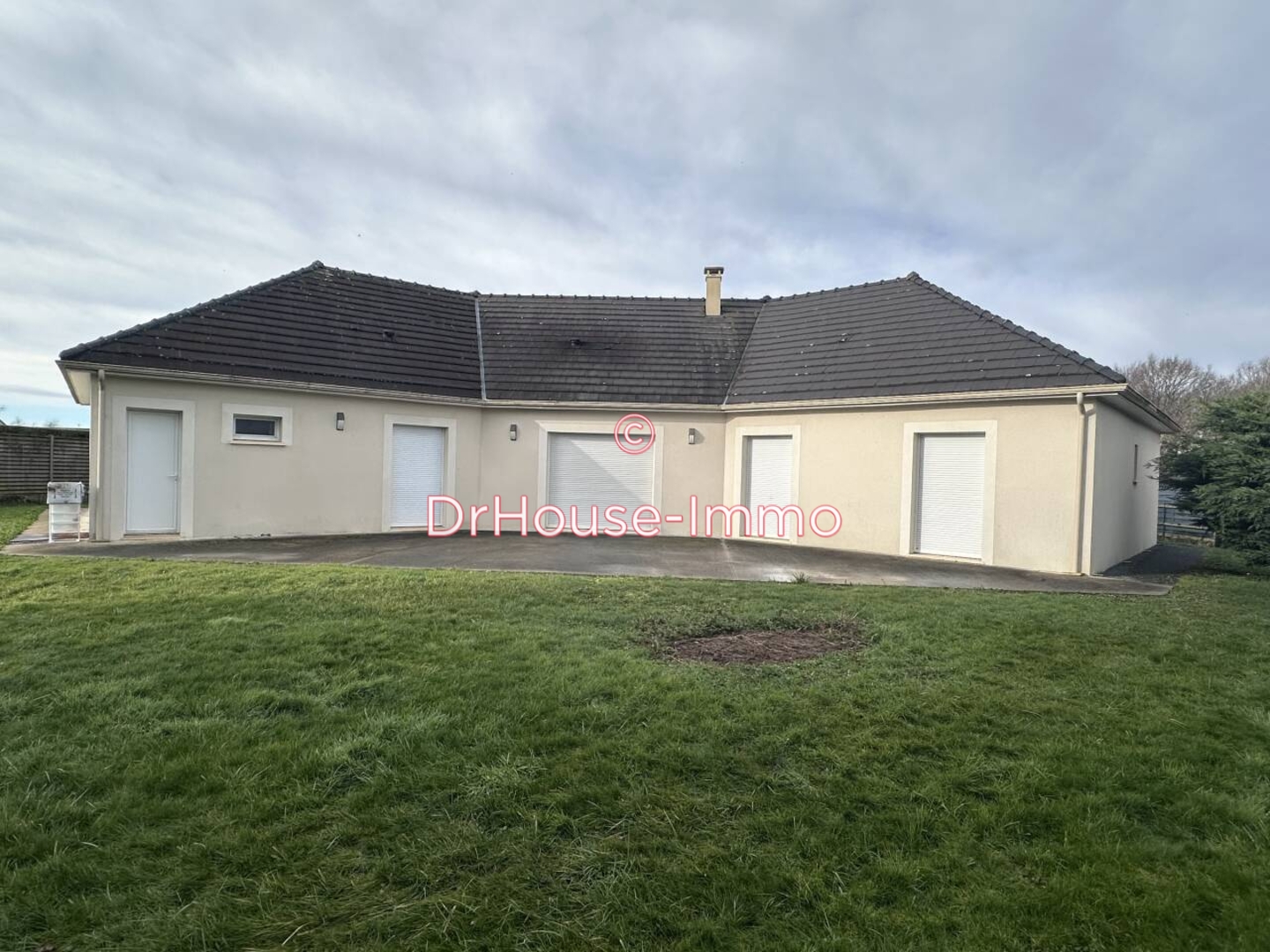 Maison 8 pièces de 192 m² - Le Poinçonnet (36330)