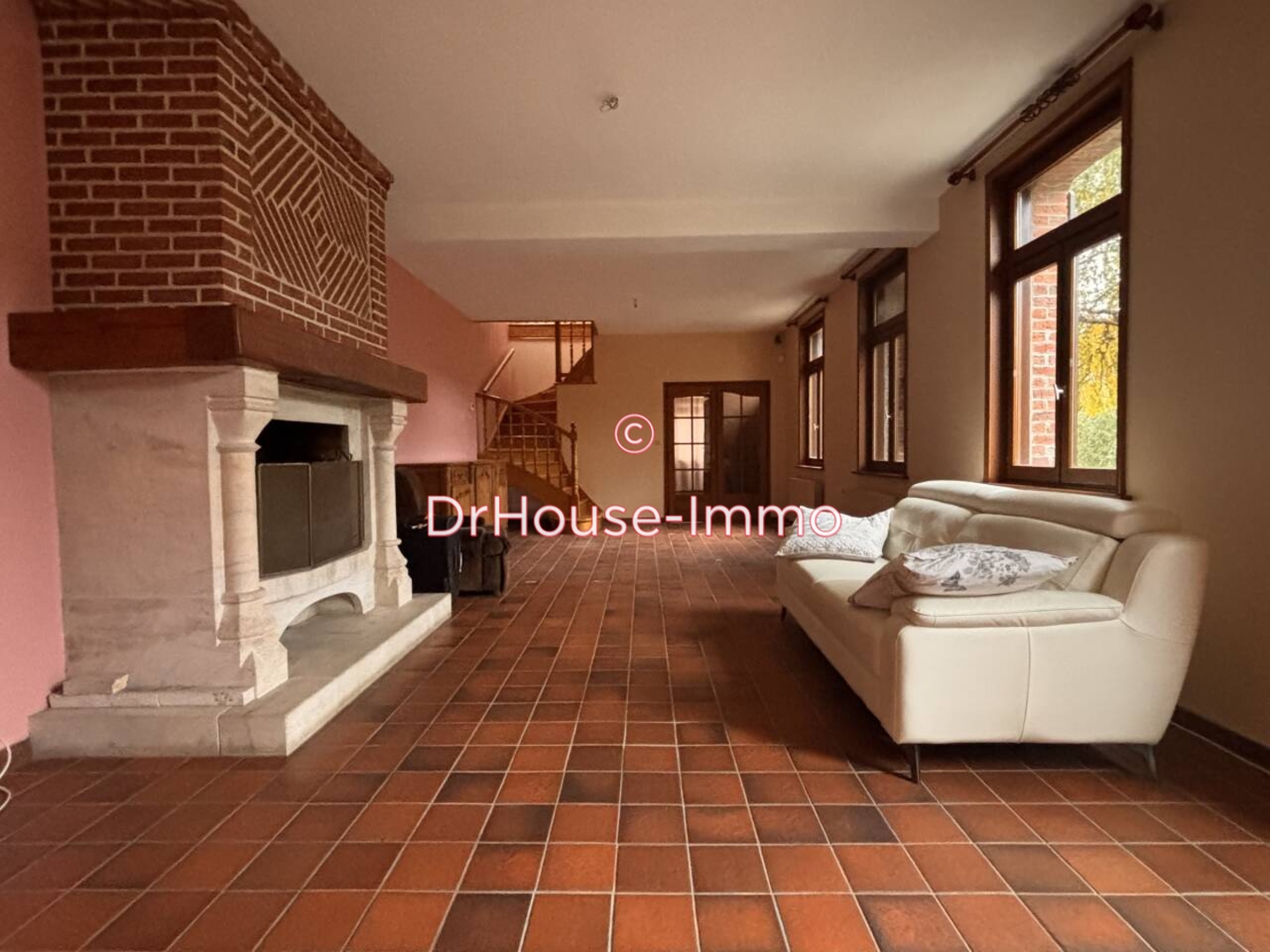 Maison 5 pièces de 152 m² - Sebourg (59990)