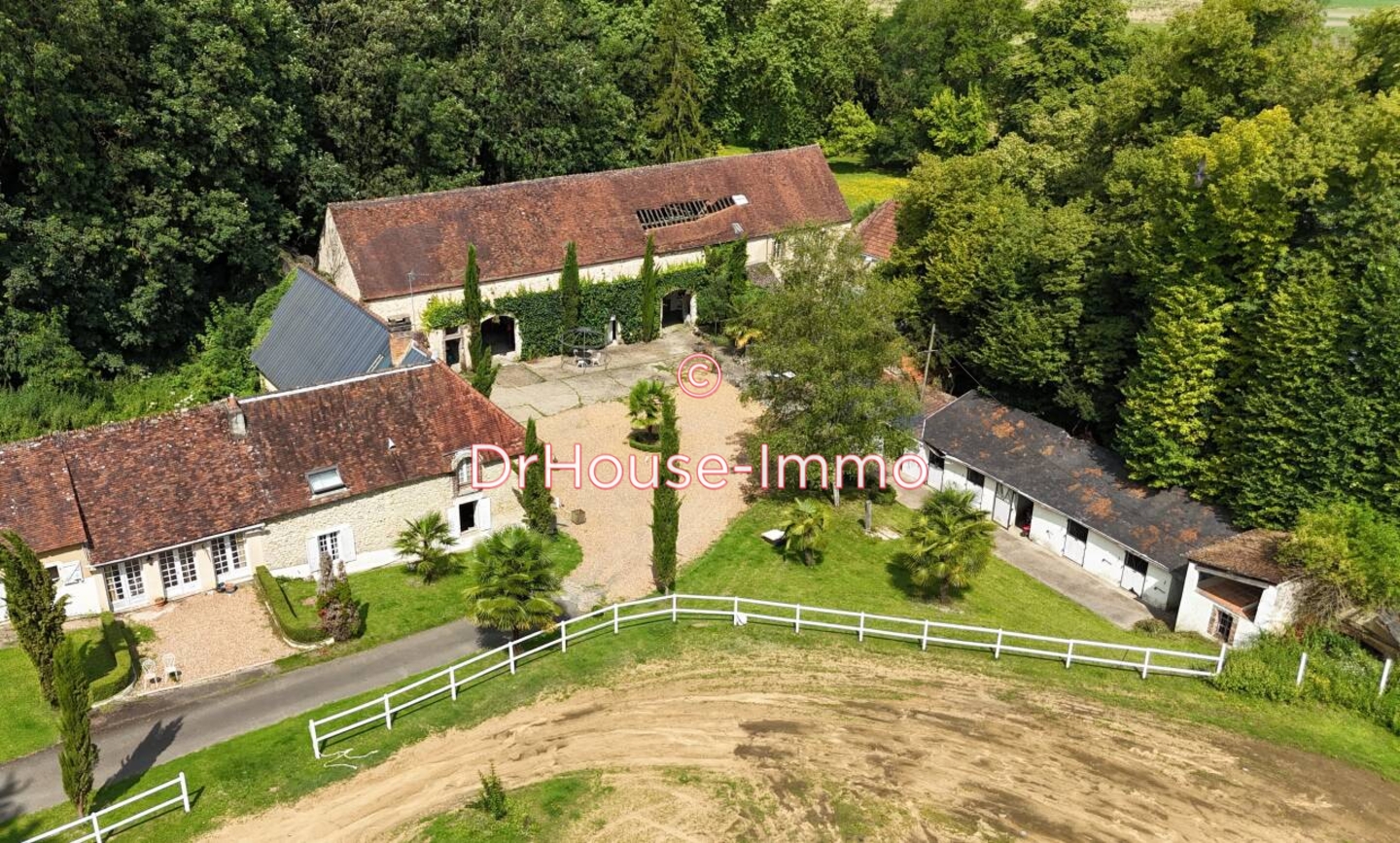 Maison 8 pièces de 250 m² - La Ferté-Bernard (72400)