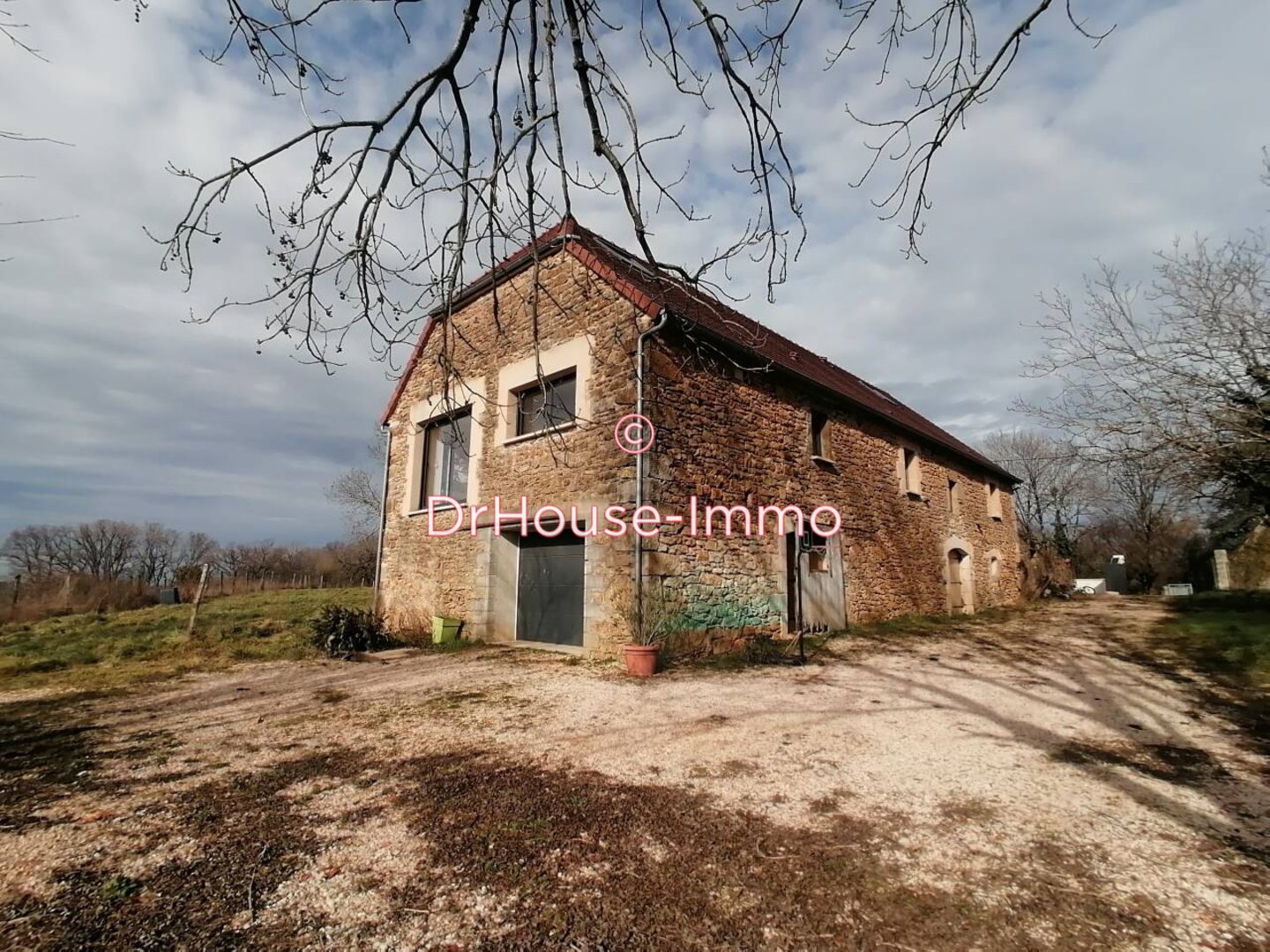 Maison 4 pièces de 190 m² - Aynac (46120)