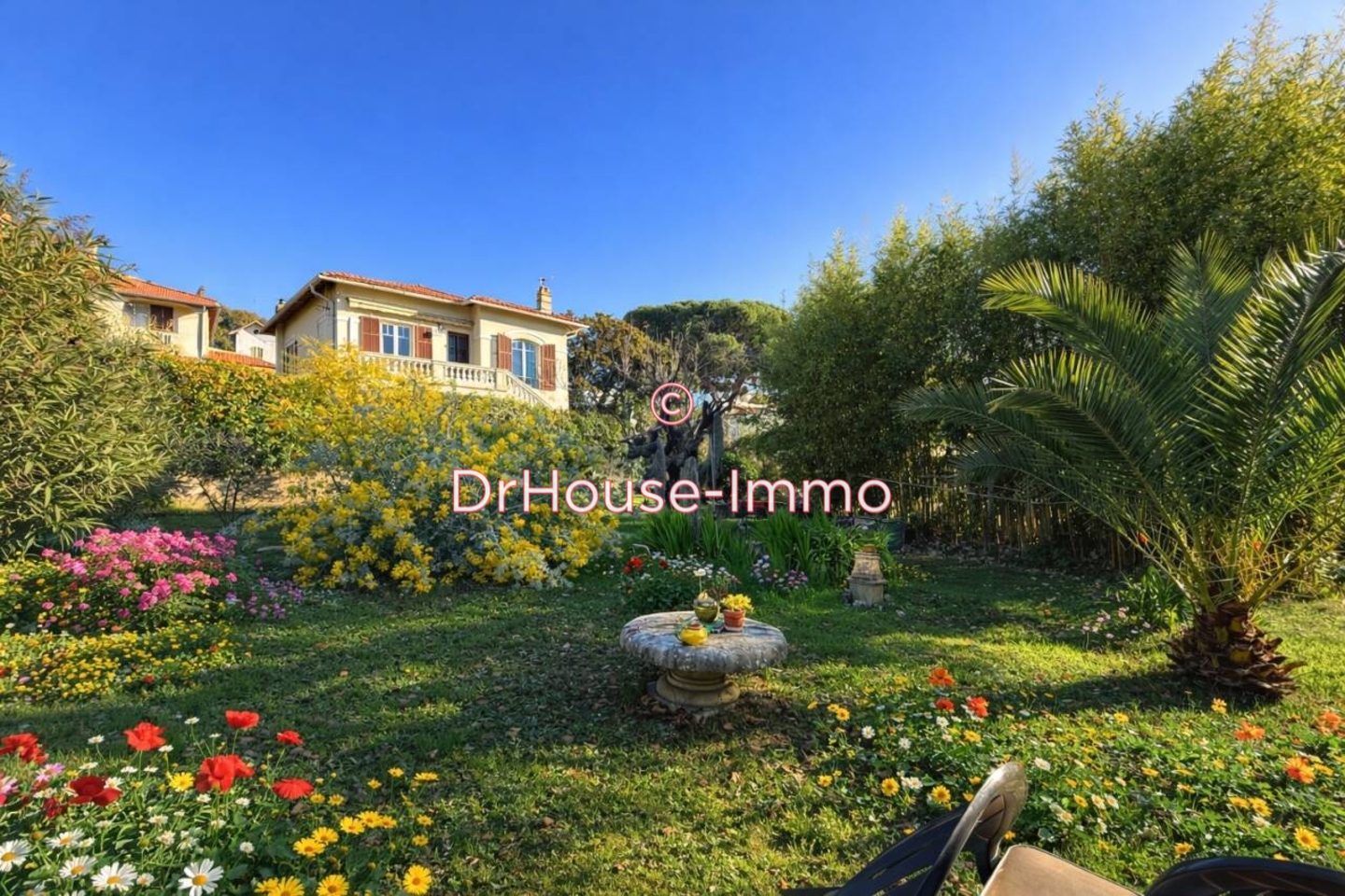 Maison 4 pièces de 70 m² - Cagnes-sur-Mer (06800)