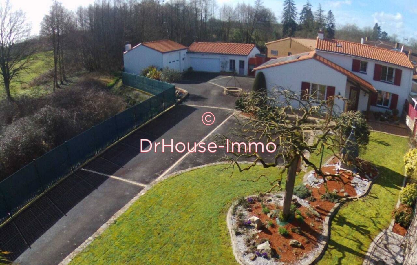 Maison 7 pièces de 131 m² - Lège (44650)