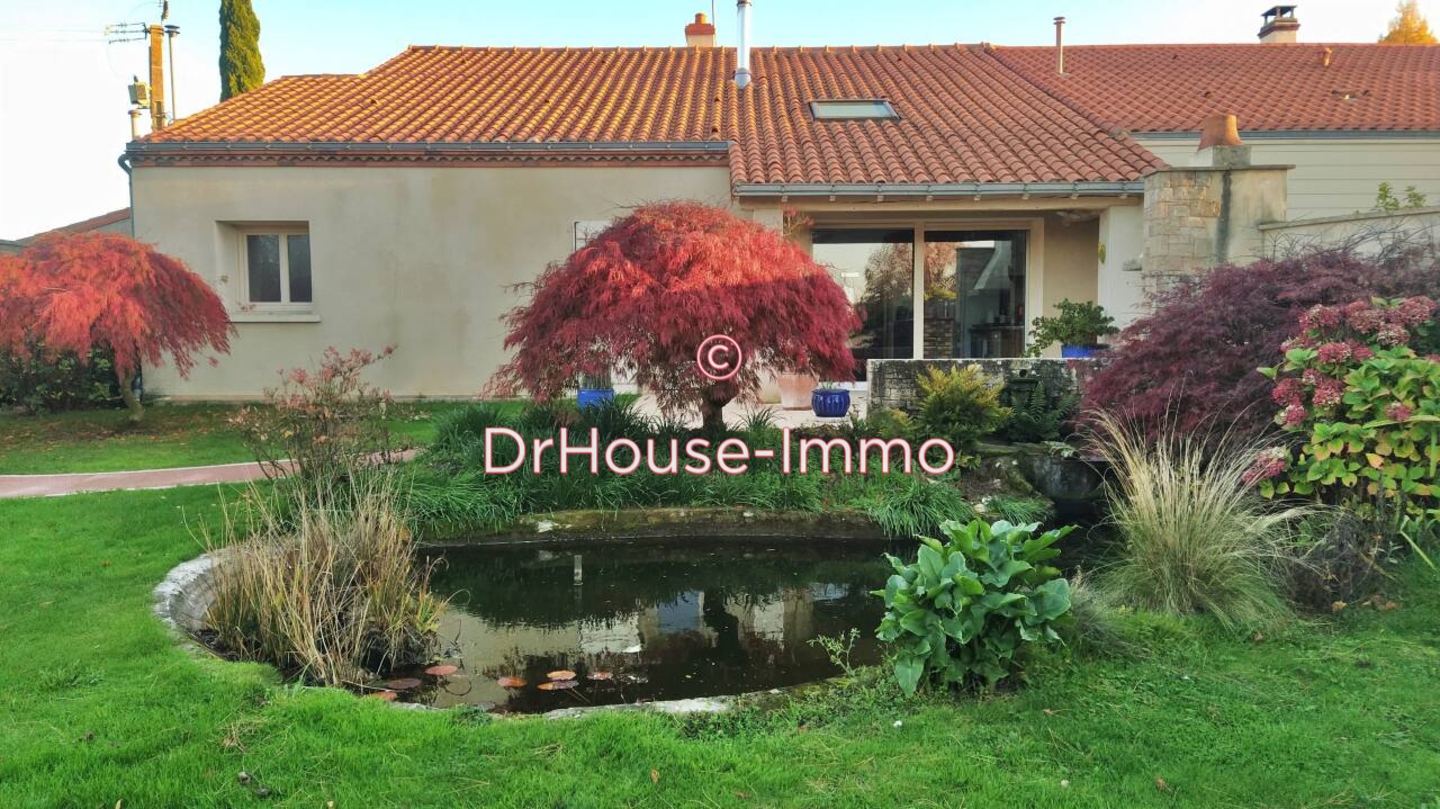 Maison 5 pièces de 152 m² - Saint-Macaire-en-Mauges (49450)