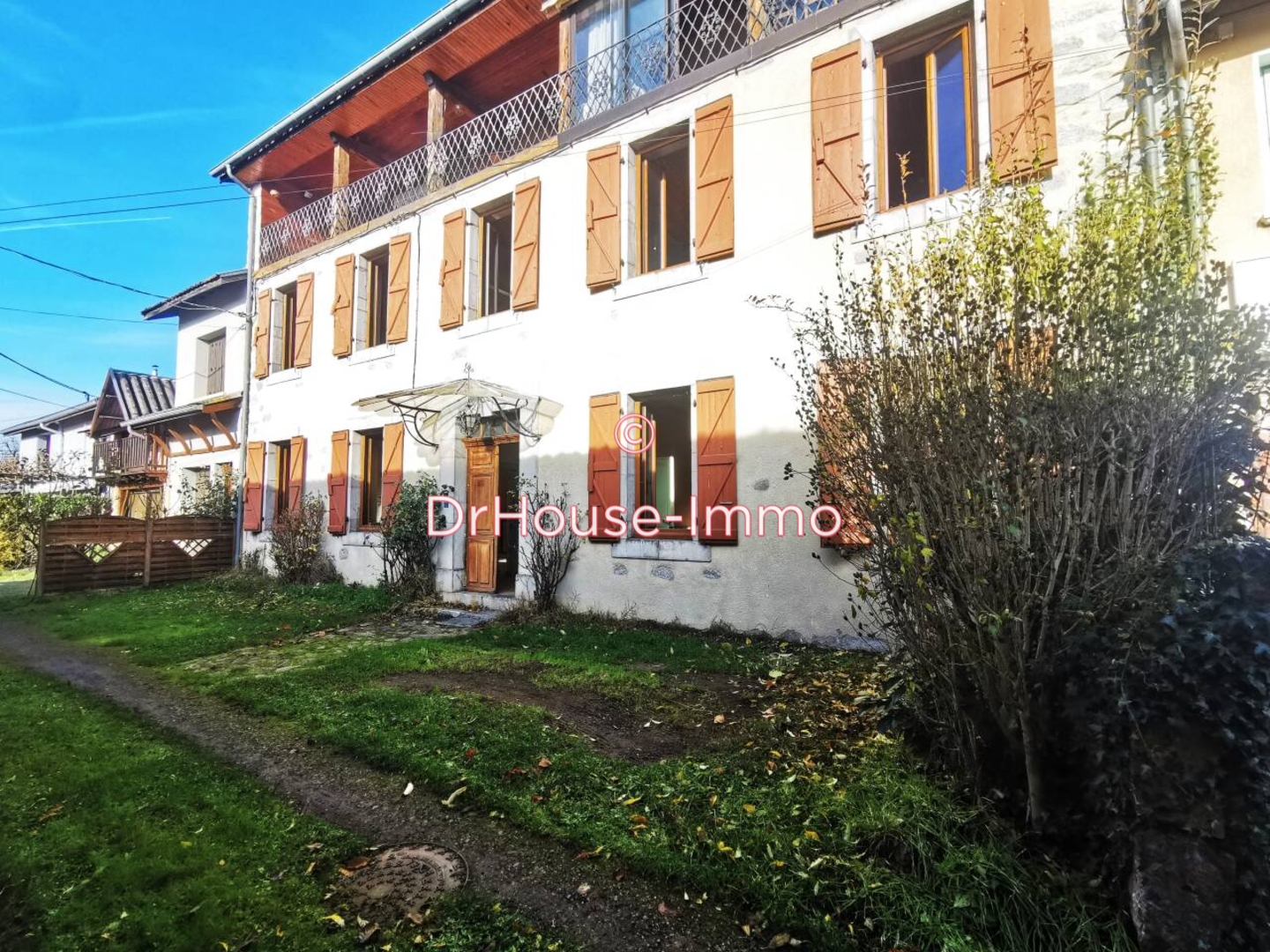 Maison 9 pièces de 195 m² - Mazères-de-Neste (65150)