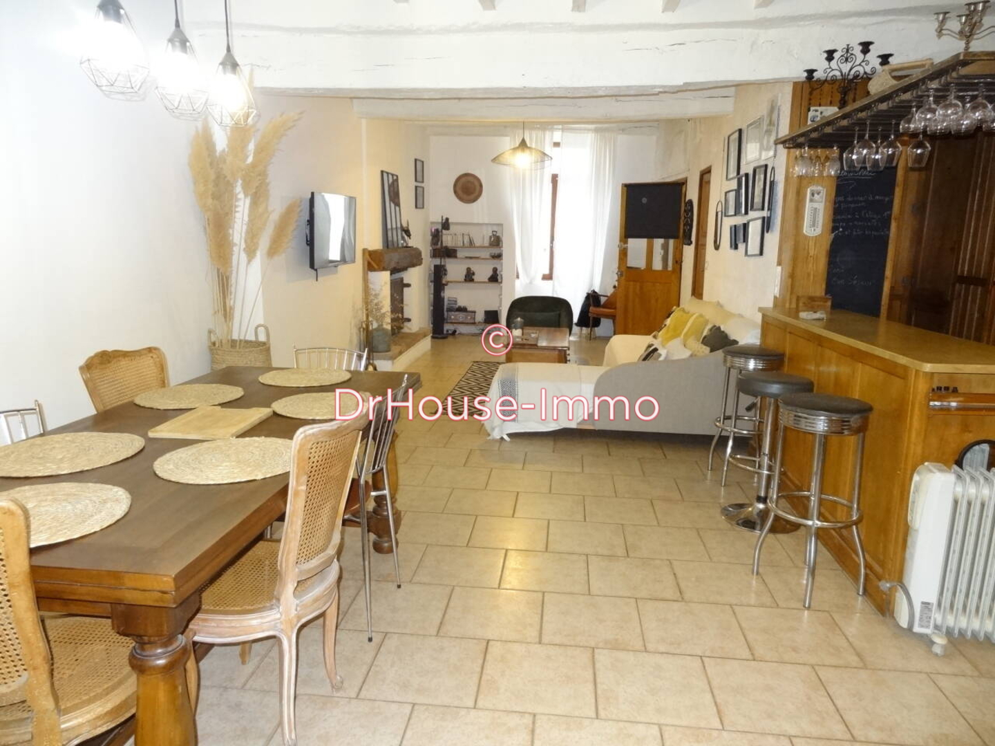 Immeuble 7 pièces de 180 m² - Anduze (30140)