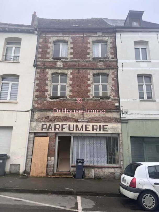 Immeuble 10 pièces de 140 m² - Le Quesnoy (59530)