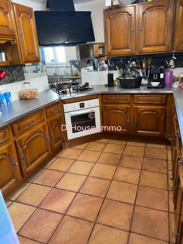 Maison 7 pièces de 210 m² - La Réole (33190)